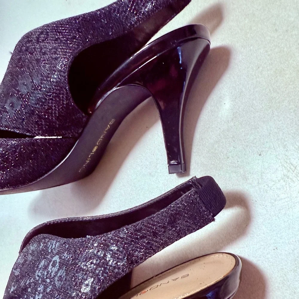 Bandolino Mirabella Heels sz 8m sparkling slip on sling back heels. Classy